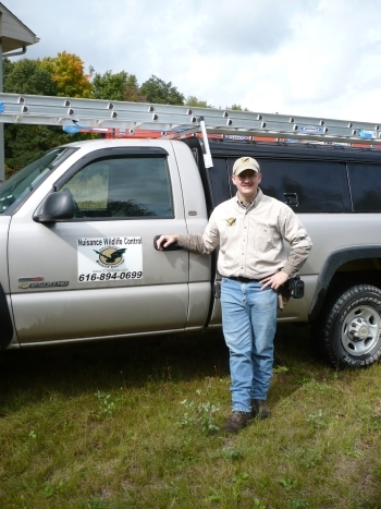 grand-rapids-truck-nuisance-wildlife-control